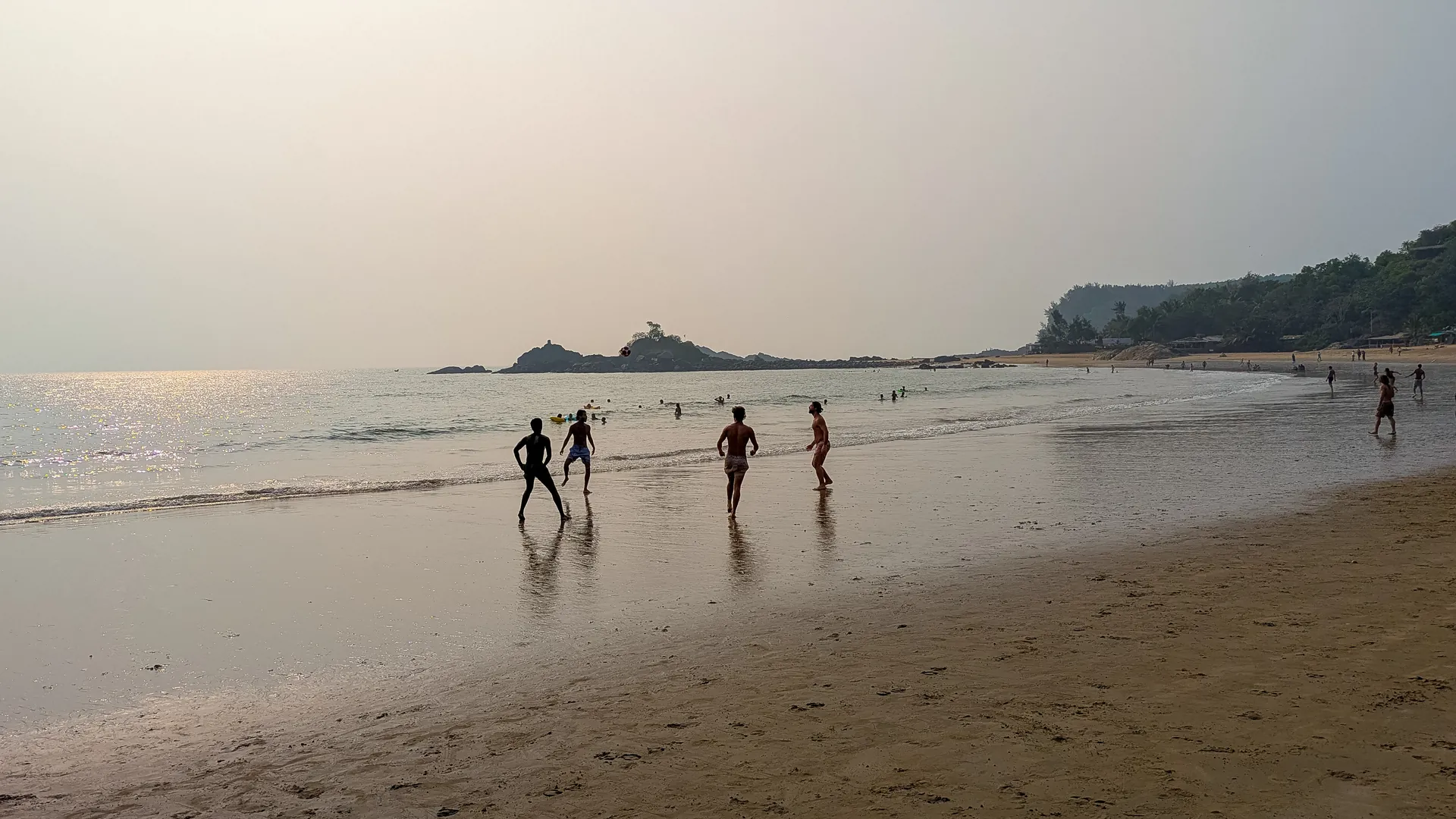 Gokarna Trip Guide: Om Beach, Kudle, the Beach Trek, the Mahabaleshwar Temple and Murudeshwar