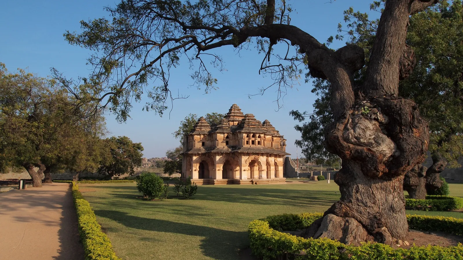 The graceful Lotus Mahal pavilion in the Royal Centre of Hampi