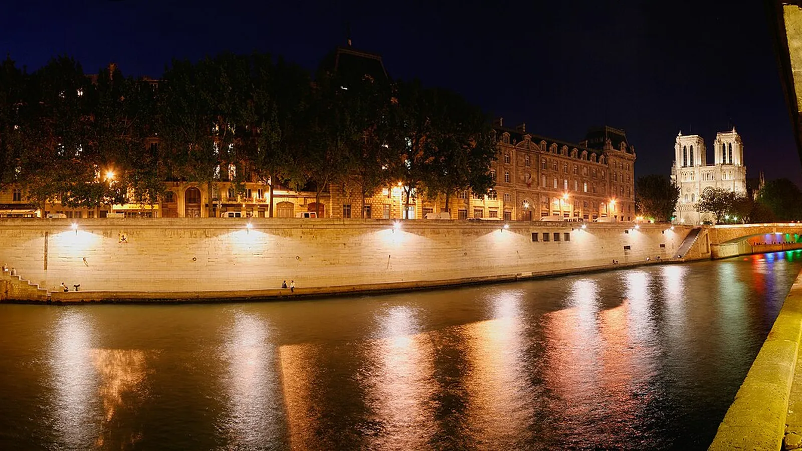 Bridges across the River Seine in the heart of Paris