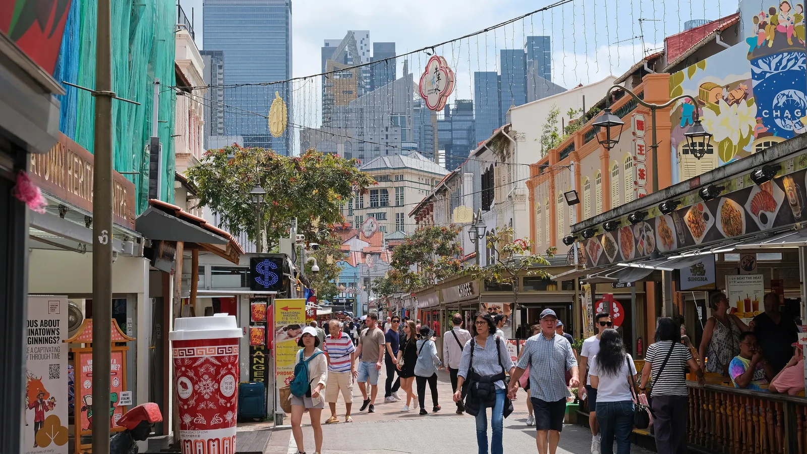 Colourful shophouses and street stalls in Chinatown, Singapore