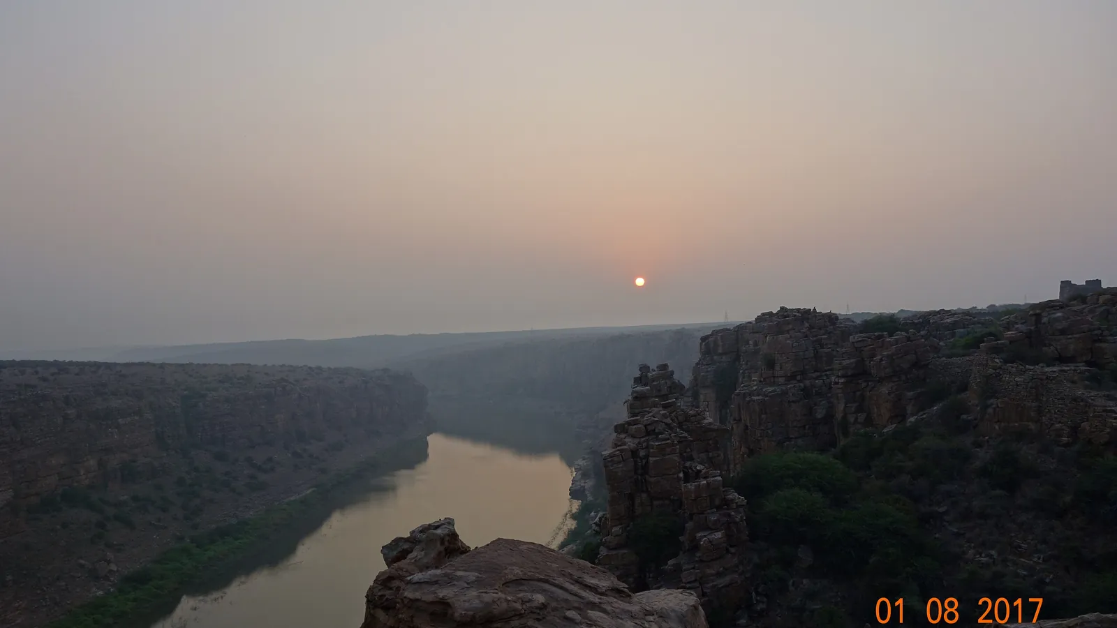 Sunrise over the gorge at Gandikota in Andhra Pradesh, where the Pennar River has carved a canyon through red rock